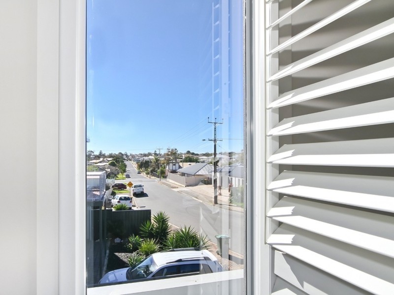 2/17 Salter Crescent, Port Noarlunga SA 5167