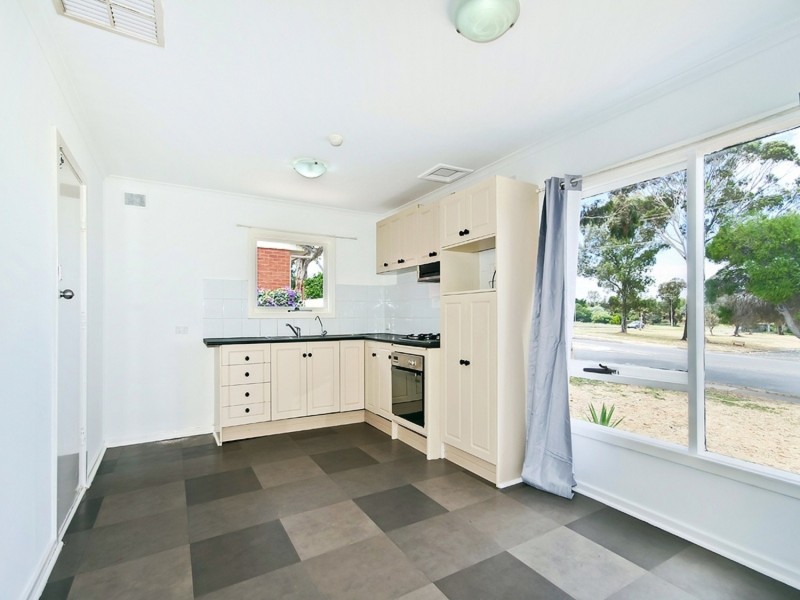 75 Elizabeth Road, Christie Downs SA 5164