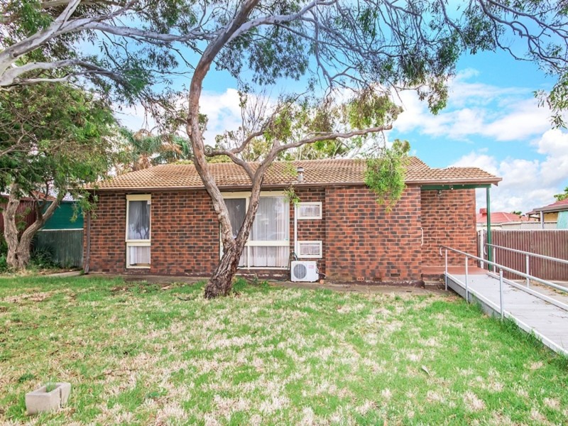 5 Swordsman Road, O’sullivan Beach SA 5166