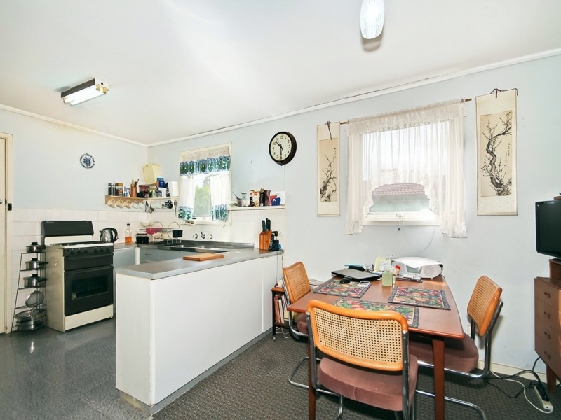 5 Swordsman Road, O’sullivan Beach SA 5166