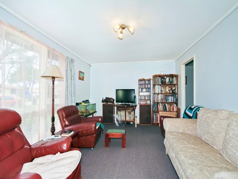 5 Swordsman Road, O’sullivan Beach SA 5166