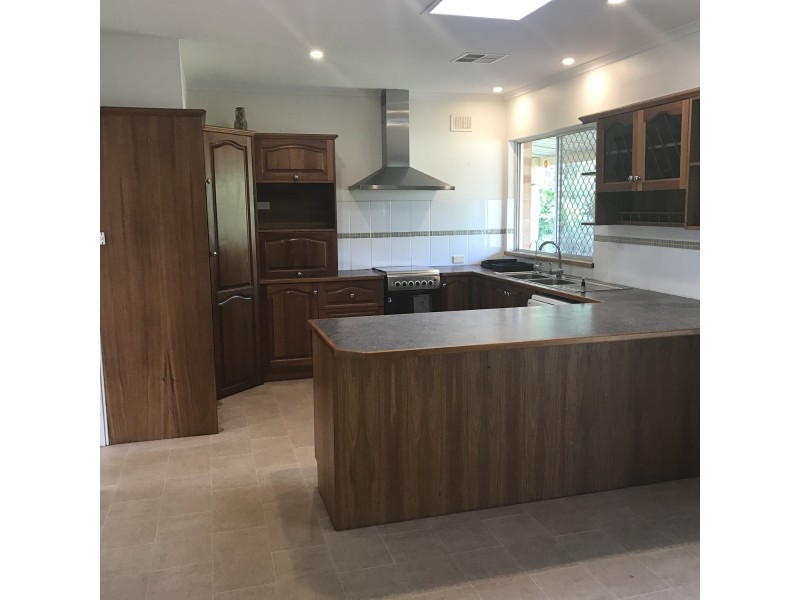 6 Ackland Avenue, Christies Beach SA 5165