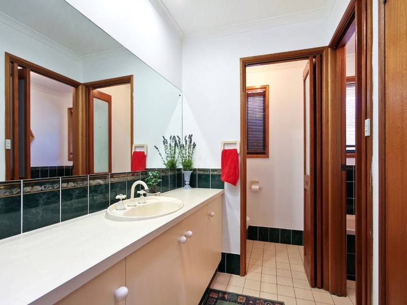 4 St Ives Way, Onkaparinga Hills SA 5163