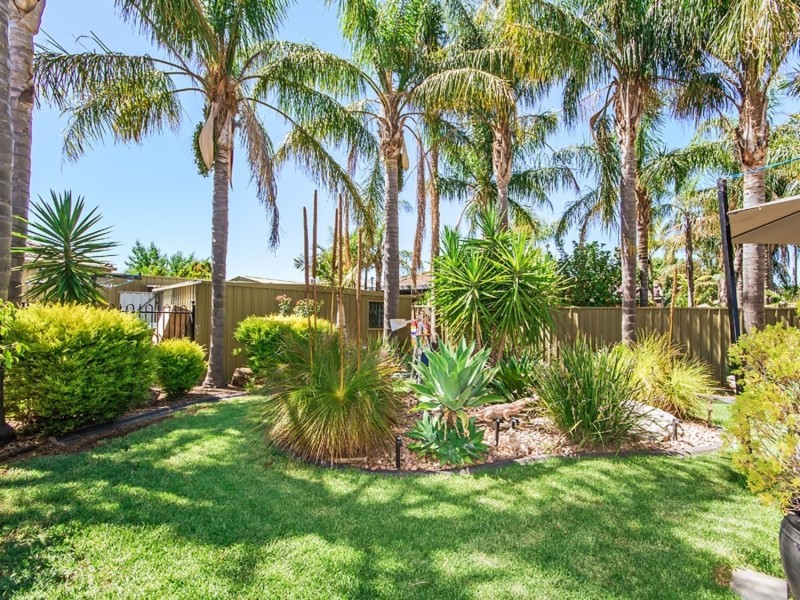 4 St Ives Way, Onkaparinga Hills SA 5163