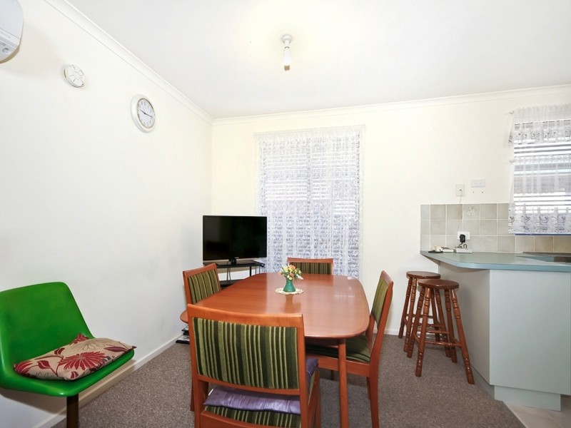27 Champagne Crescent, Woodcroft SA 5162