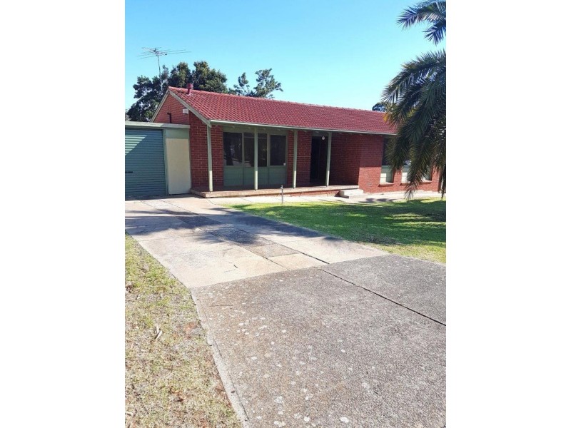 25 Hagen Crescent, Hackham West SA 5163