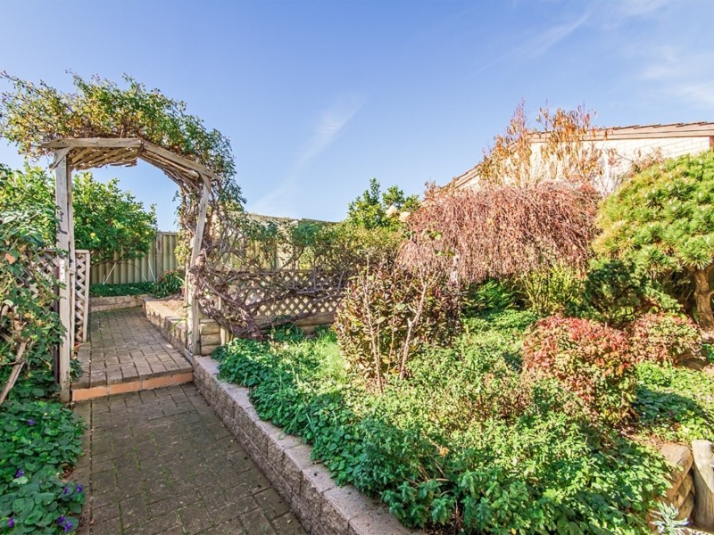 14 Genesta Street, Hallett Cove SA 5158