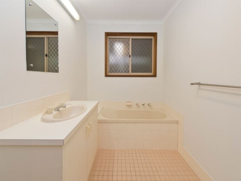 *27 Endeavour Drive, Seaford Rise SA 5169