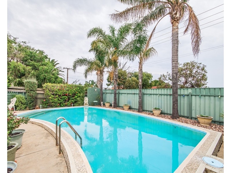 7 Oceanview Road, Christies Beach SA 5165