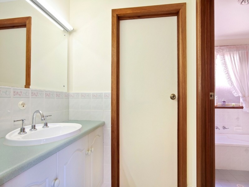 9 Gabriella Victoria Avenue, Woodcroft SA 5162