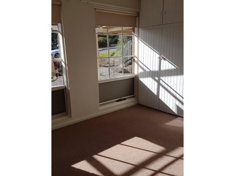 18 Woocalla Street, O’sullivan Beach SA 5166