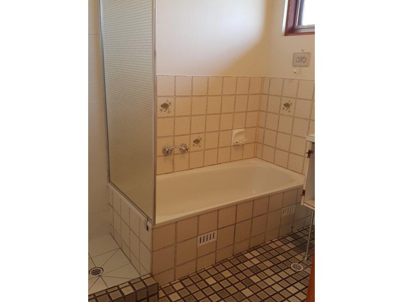 18 Woocalla Street, O’sullivan Beach SA 5166