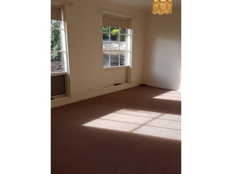 18 Woocalla Street, O’sullivan Beach SA 5166