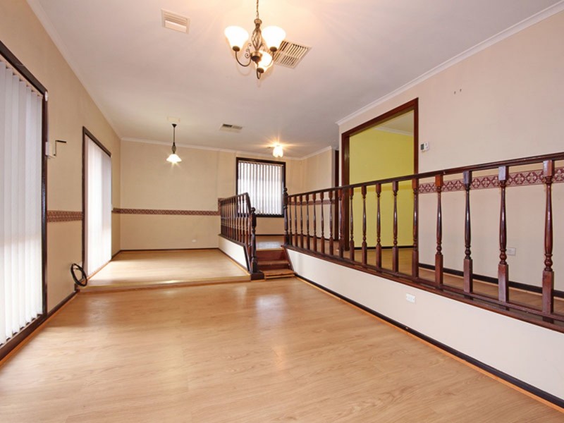 24 Darwendale Street, Huntfield Heights SA 5163