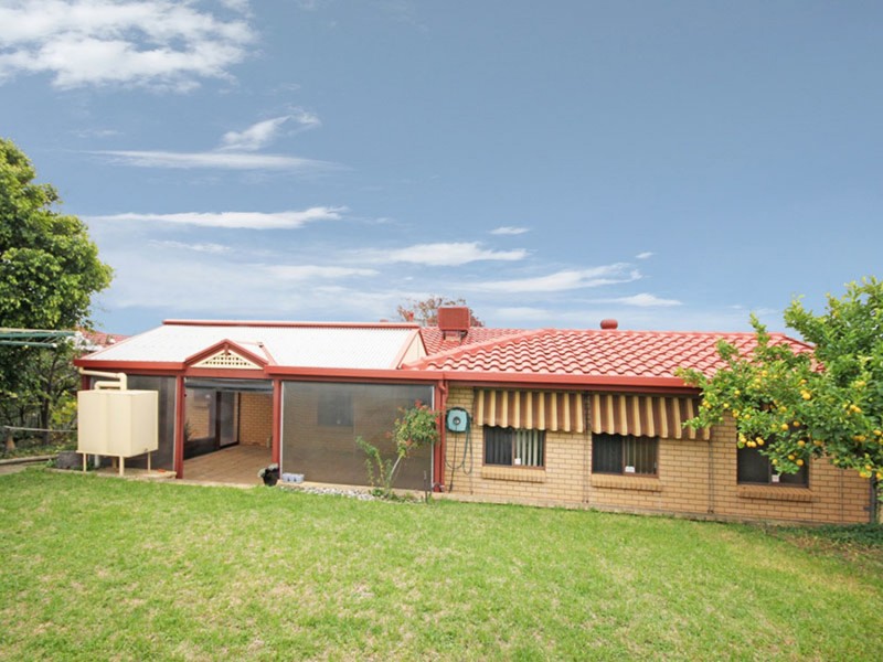 24 Darwendale Street, Huntfield Heights SA 5163