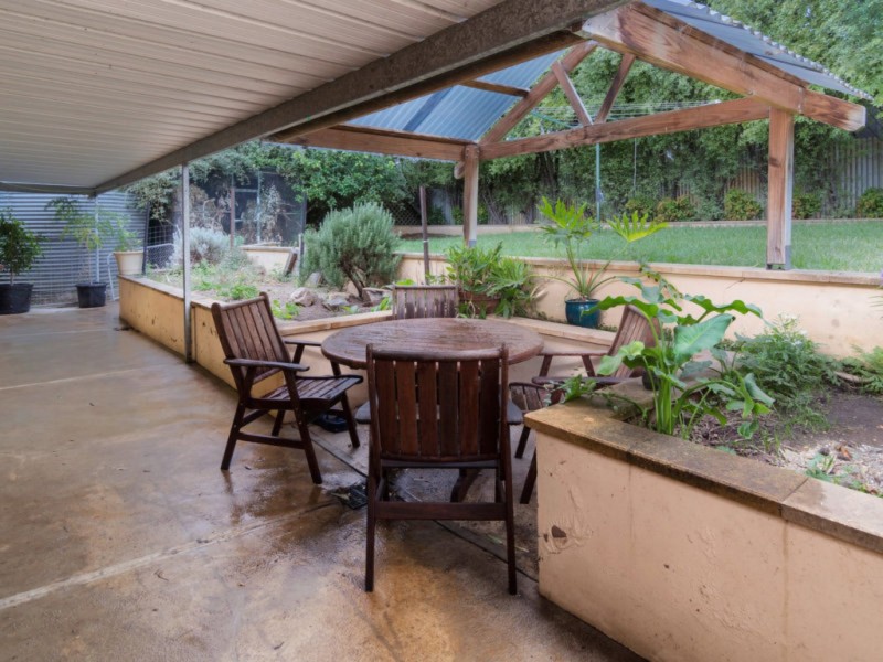 32 Kondopaninga Road, Meadows SA 5201