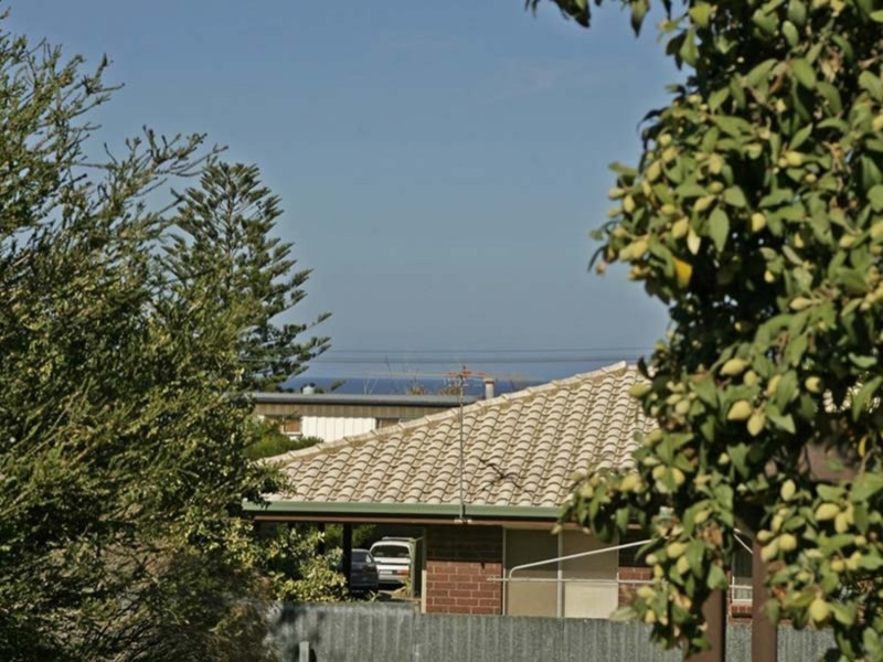 21 Roy Terrace, Christies Beach SA 5165