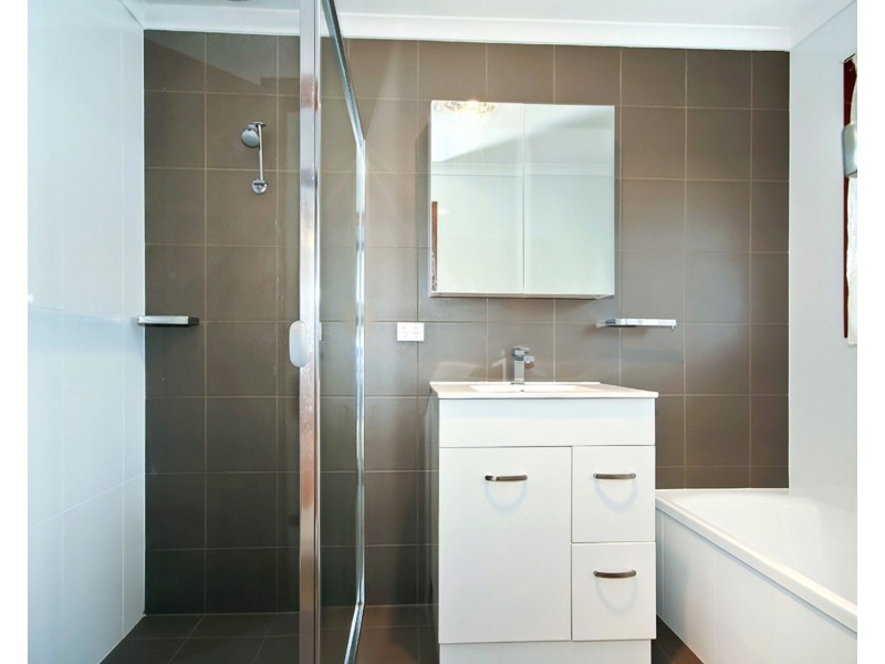 2/4 Old Honeypot Road, Port Noarlunga SA 5167
