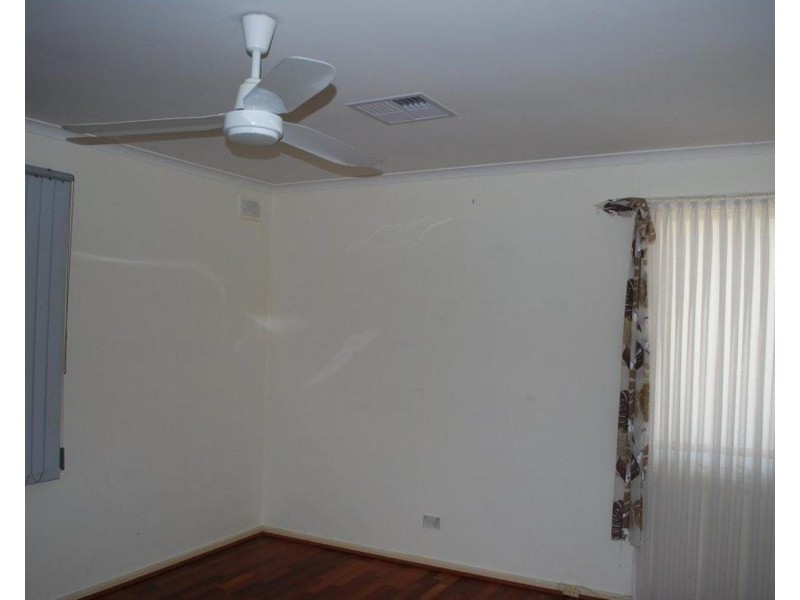 19 Loman Street, Morphett Vale SA 5162