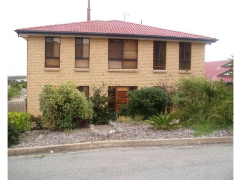 4 Cadna Street, Hallett Cove SA 5158