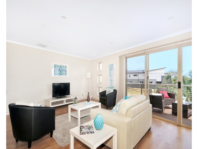 32 Roy Terrace, Christies Beach SA 5165