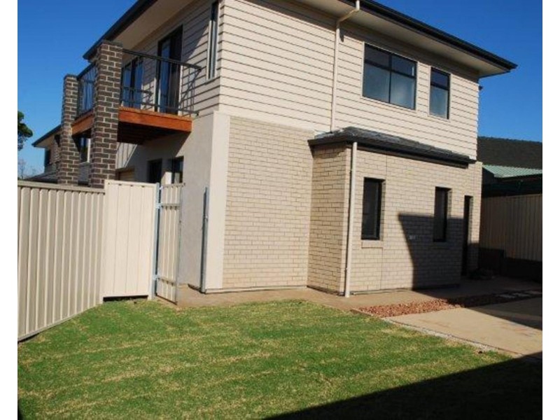 8 Saxon Avenue, Christies Beach SA 5165