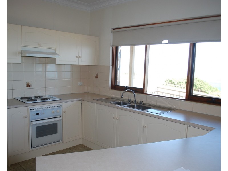 *2/75 Esplanade, Christies Beach SA 5165