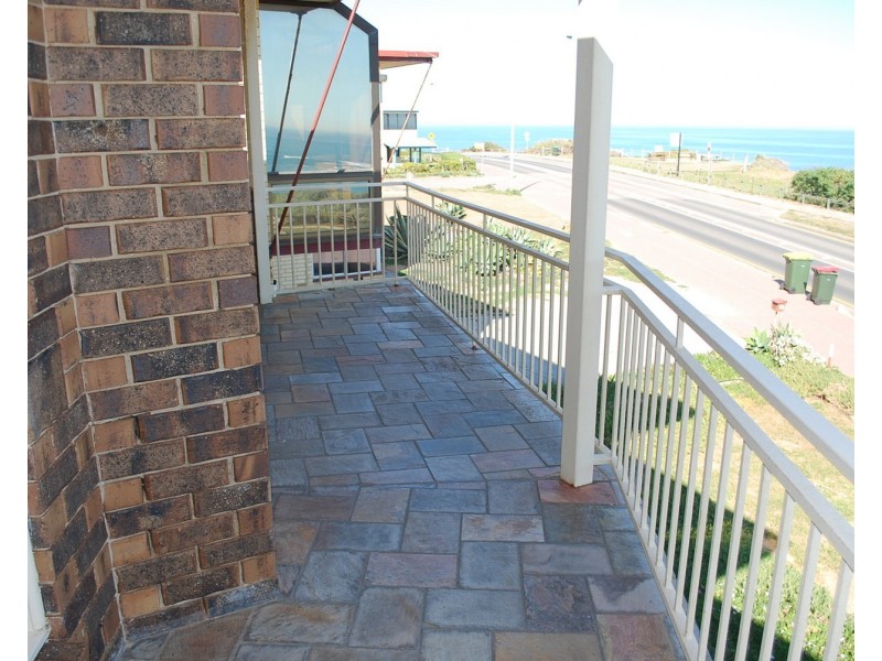 *2/75 Esplanade, Christies Beach SA 5165