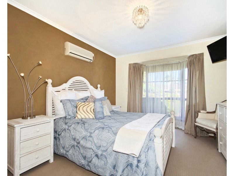 20 Lennon Drive, Woodcroft SA 5162