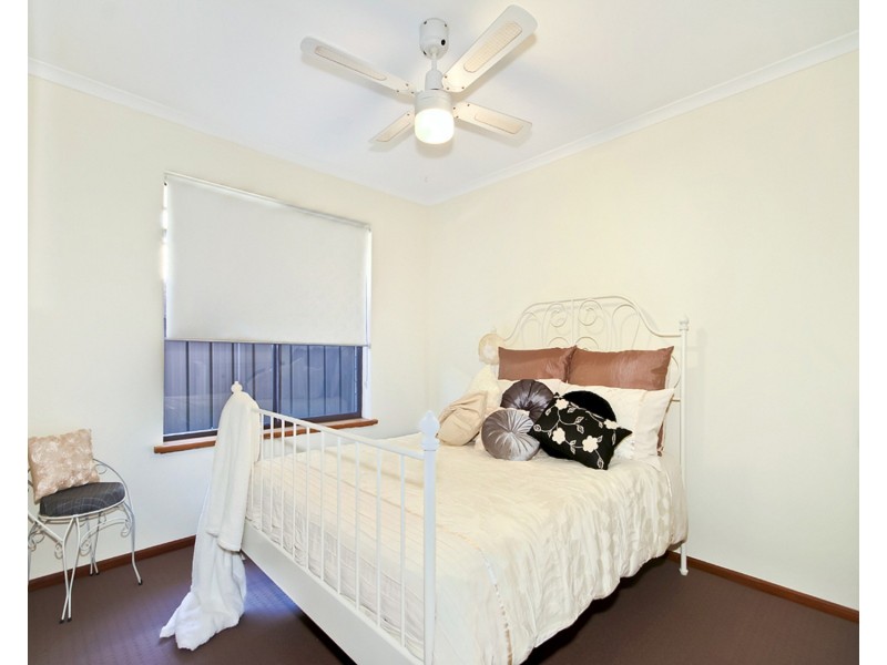 20 Lennon Drive, Woodcroft SA 5162