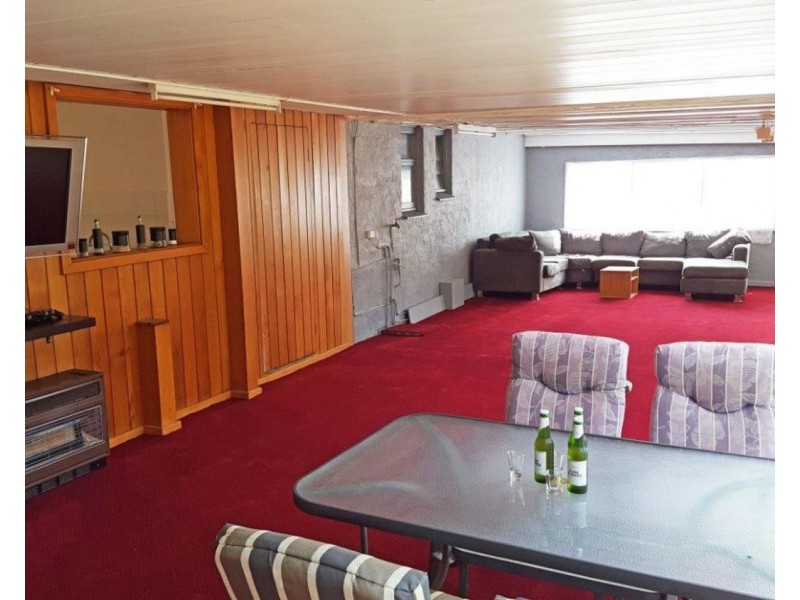 26 Holman Road, Christie Downs SA 5164