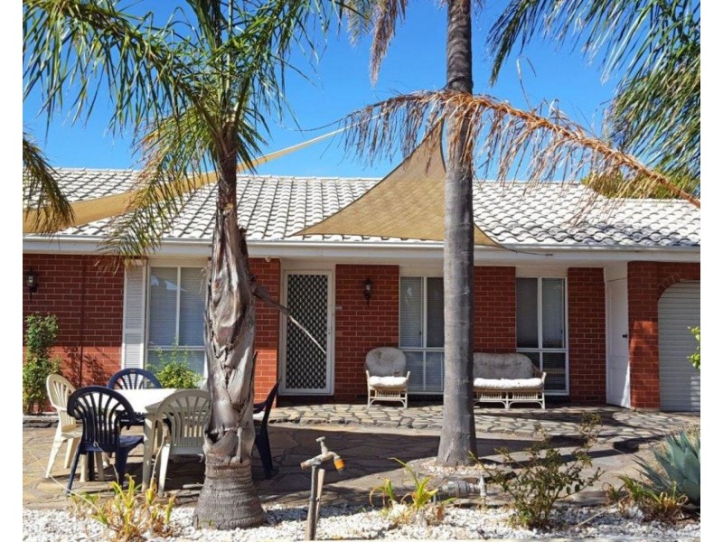 26 Holman Road, Christie Downs SA 5164