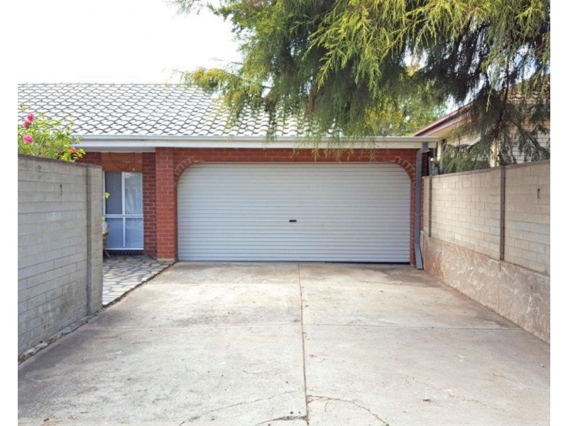 26 Holman Road, Christie Downs SA 5164