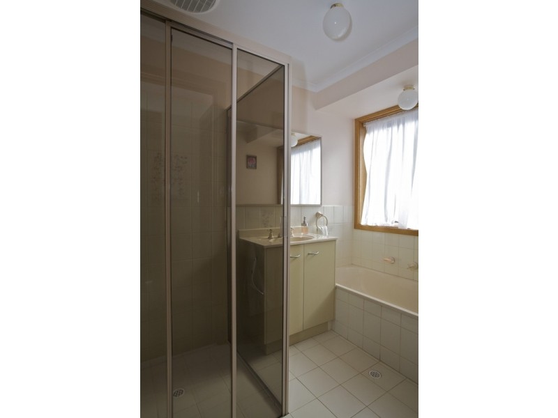 1 Greenglade Road, Belair SA 5052