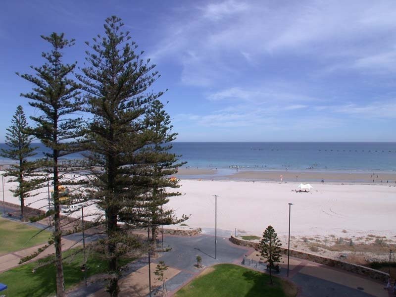 511/19 Holdfast Promenade, Glenelg SA 5045