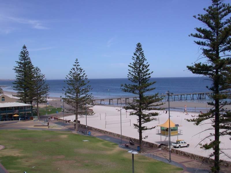 511/19 Holdfast Promenade, Glenelg SA 5045