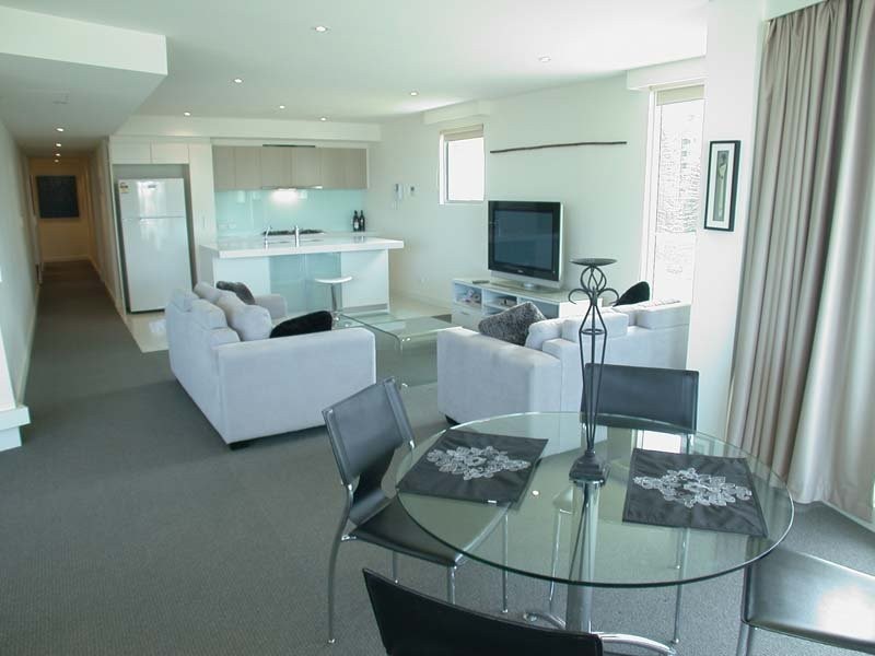 511/19 Holdfast Promenade, Glenelg SA 5045