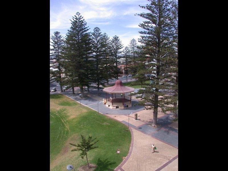 511/19 Holdfast Promenade, Glenelg SA 5045