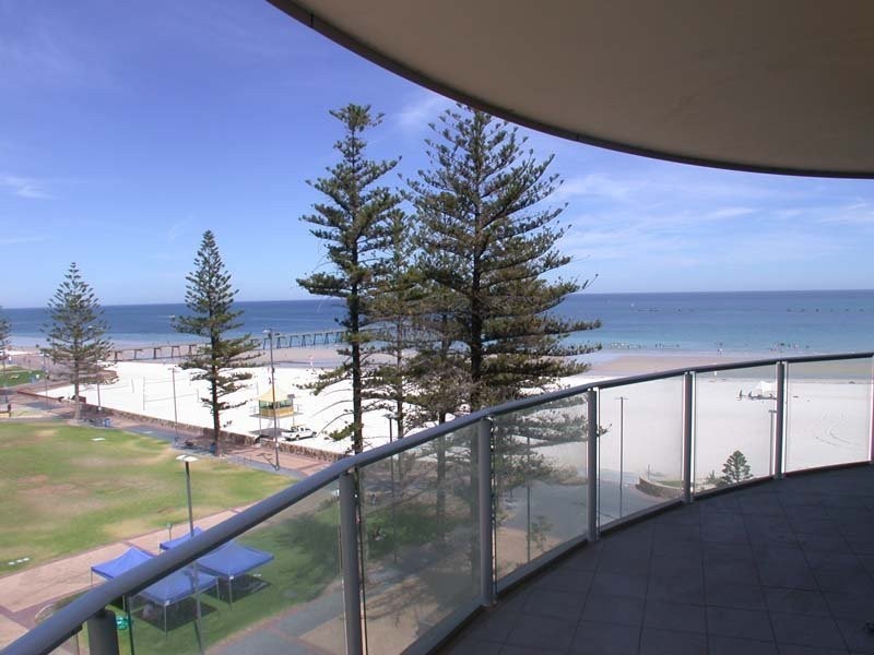 511/19 Holdfast Promenade, Glenelg SA 5045
