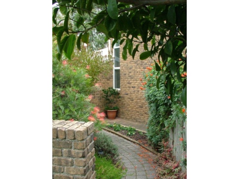 1 Grassdale Rise, Aberfoyle Park SA 5159