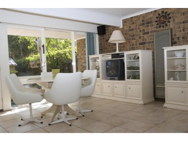 1 Grassdale Rise, Aberfoyle Park SA 5159