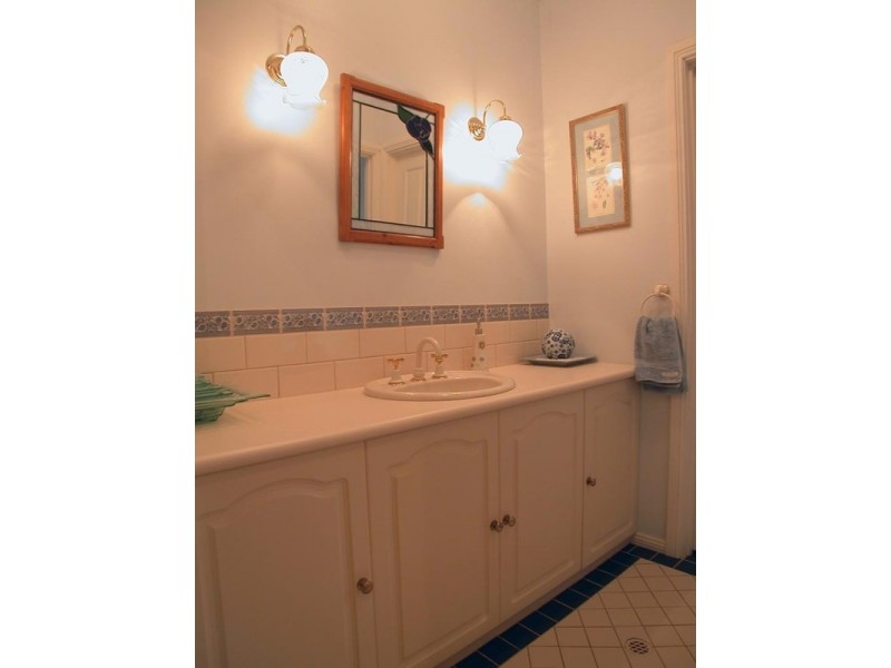 11 Skylark Close, Flagstaff Hill SA 5159