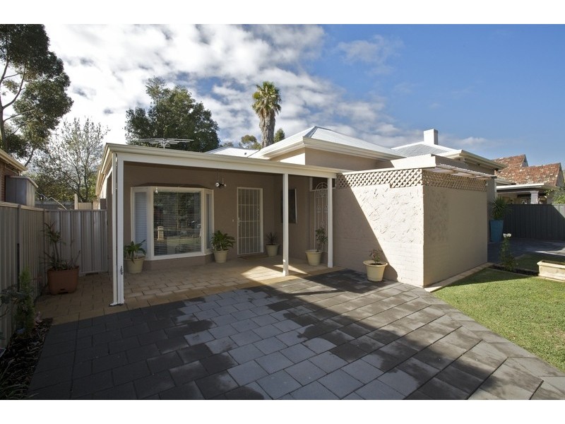3 Price Avenue, Lower Mitcham SA 5062