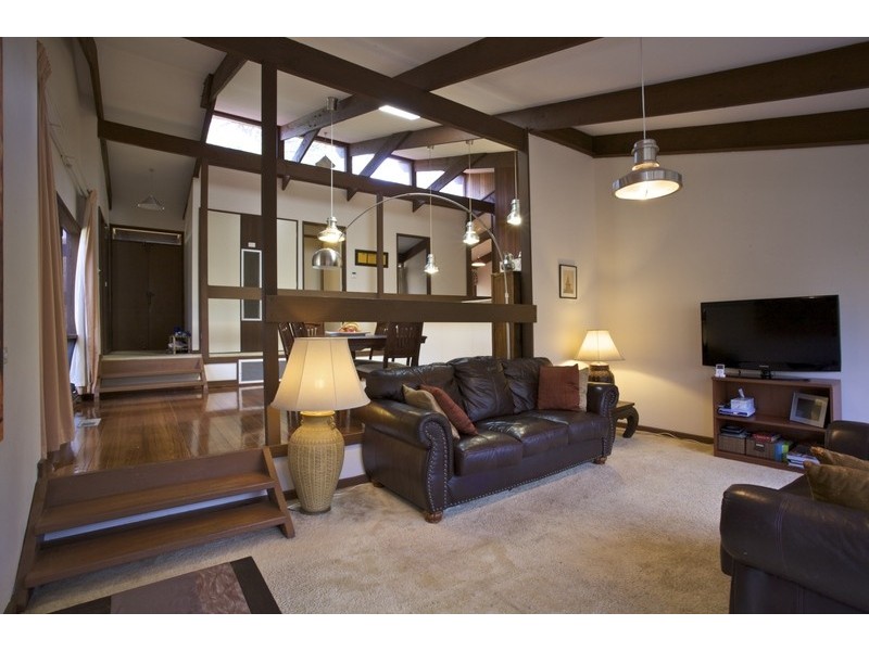 33 Greenwood Crescent, Glenalta SA 5052