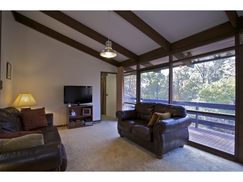 33 Greenwood Crescent, Glenalta SA 5052