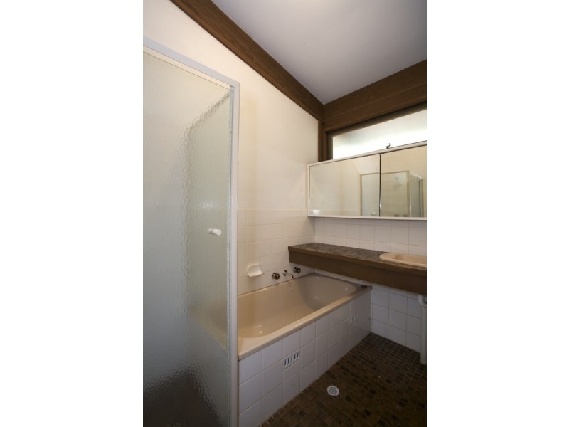 33 Greenwood Crescent, Glenalta SA 5052