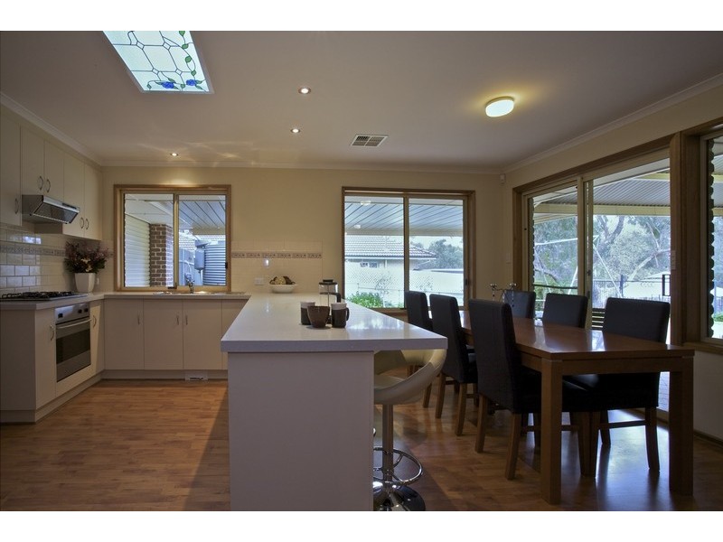 12 Lee Street, Eden Hills SA 5050
