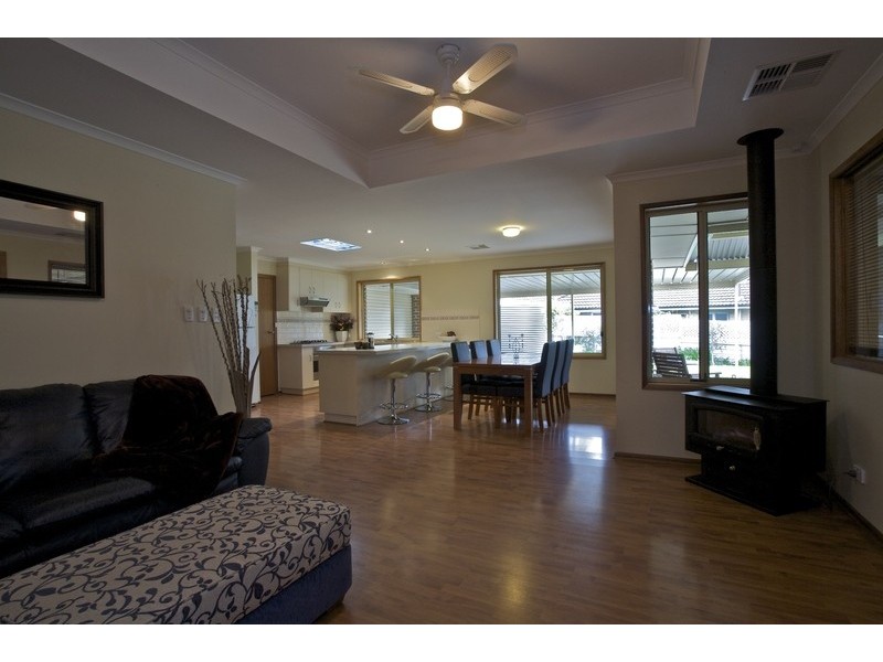 12 Lee Street, Eden Hills SA 5050