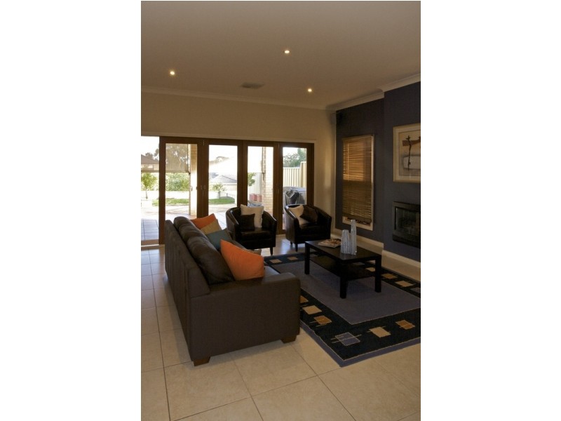 110 Coromandel Parade, Craigburn Farm SA 5051