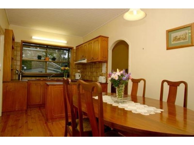 129 Gloucester Avenue, Belair SA 5052